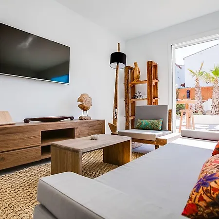 Villa Vista Mar - Batik Roses