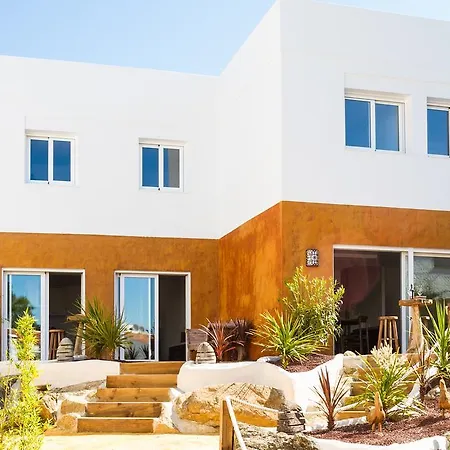 Villa Vista Mar - Batik Roses